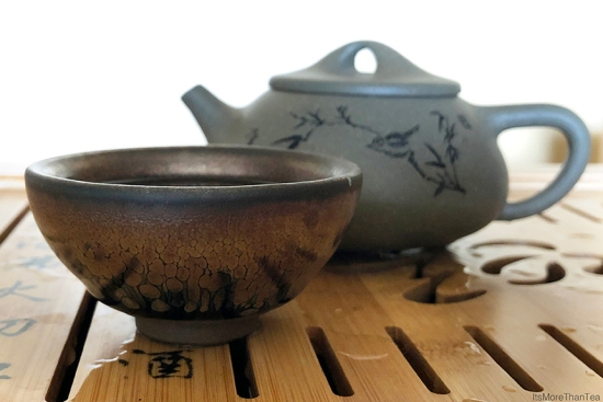 gray pot and jian zhan cup